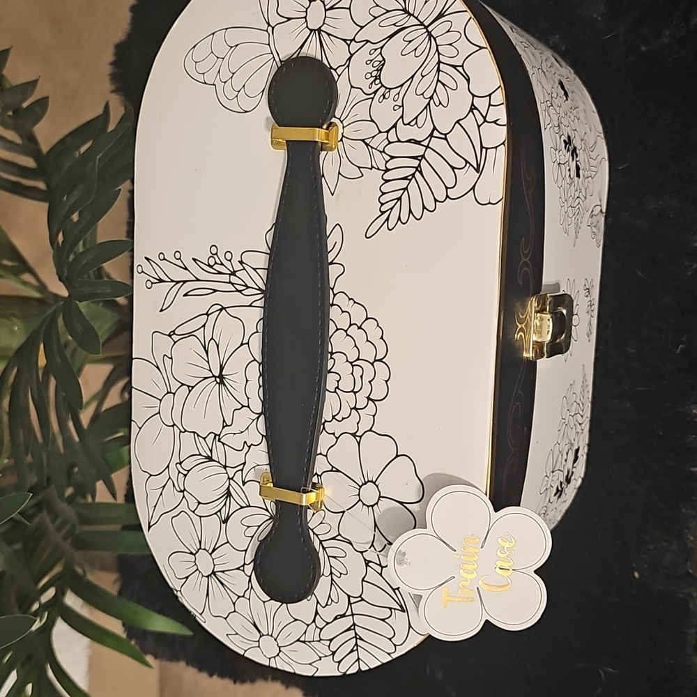 Chic Floral Cosmetic Train Case - Black and White - Picture 2 of 8